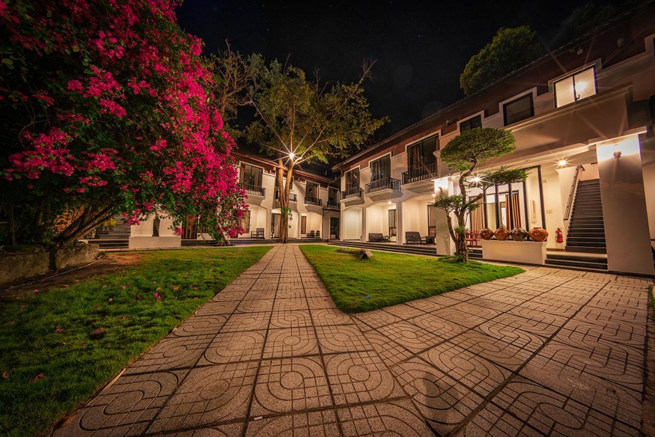 Ven Ven Hotel Ho Coc Exterior foto